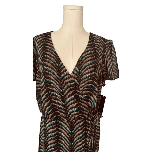 NWT City Studio Size 15 Multicolor Chevron Wrap Dress Ruffle Hem V-Neck - Picture 3 of 16
